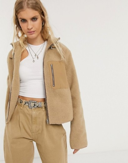 Object fleece jacket in camel – casual style