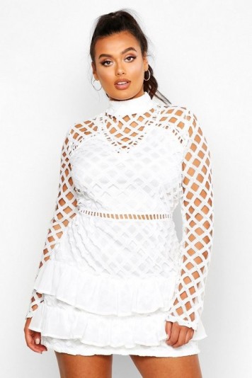 Boohoo Plus Premium High Neck Statement Ruffle Dress – Curvy fashion