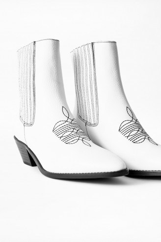 Zadig & Voltaire TYLOR GRAINED ANKLE BOOTS in White - flipped