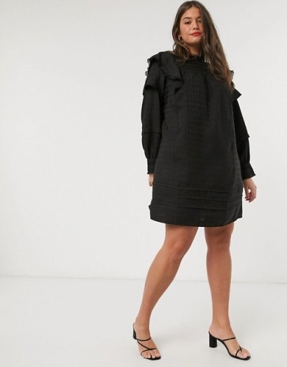 Vero Moda Curve textured smock with broderie in black | vintage style fashion - flipped
