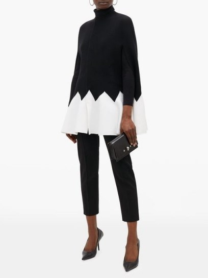 ALEXANDER MCQUEEN Zigzag black and white colour-block wool-blend cape ~ chic outerwear - flipped