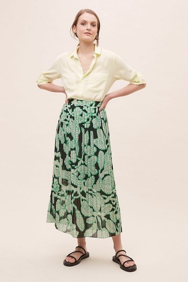 5preview Dextra Leaf-Print Skirt Green Motif - flipped
