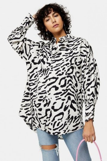 TOPSHOP Black And White Animal Print Oversized Shirt / mono shirts - flipped