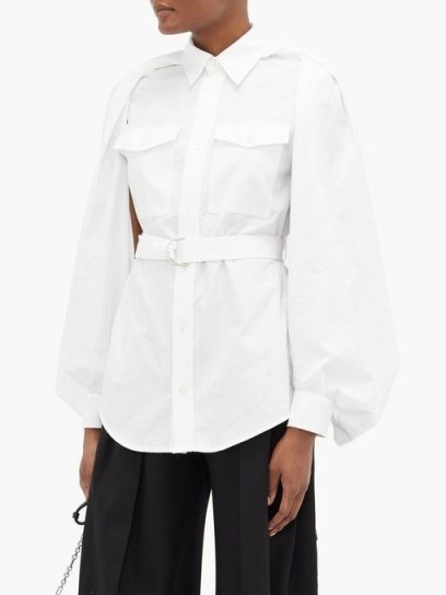 JW ANDERSON Detachable-cape belted white cotton shirt - flipped