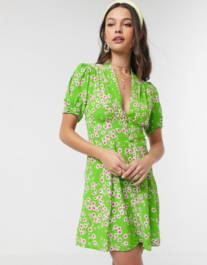 Faithfull laurel floral short sleeve mini dress in apple green / vintage look fashion for summer 2020 - flipped