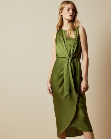 Green occasion dress for spring 2020 / fashion for summer weddings and garden parties