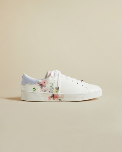 TED BAKER LENNEI Pergola leather trainers in ivory – floral sneakers