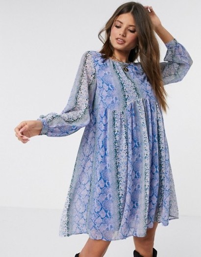 Y.A.S smock dress in purple snake print – floaty loose fit dresses - flipped