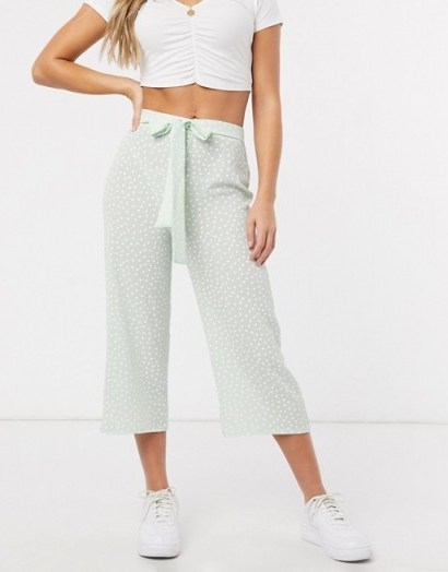 Boohoo culottes with tie waist in sage – cropped summer trousers - flipped