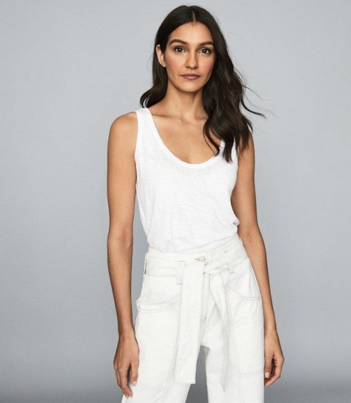 REISS BRIA LINEN JERSEY VEST TOP WHITE ~ summer wardrobe essentials - flipped