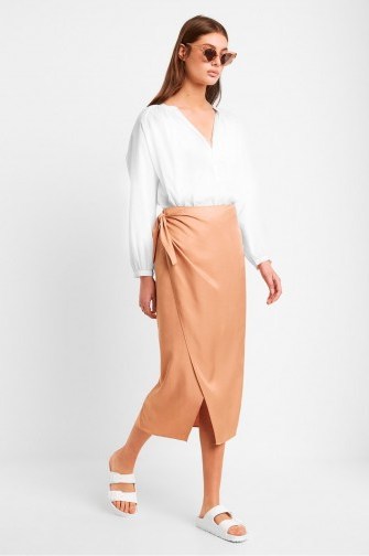 French Connection GABINA DRAPE TIE SIDE SKIRT Blushed Tan - flipped
