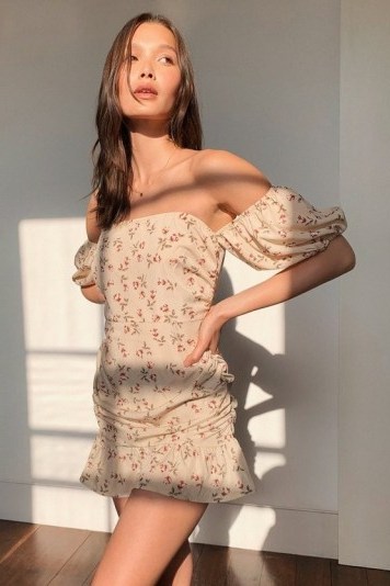 NASTY GAL Got to Grow Floral Off The Shoulder Dress Beige – vintage style prints - flipped