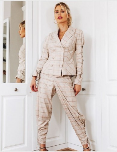 FOREVER UNIQUE Classic Check Suit With Sleeve Detail