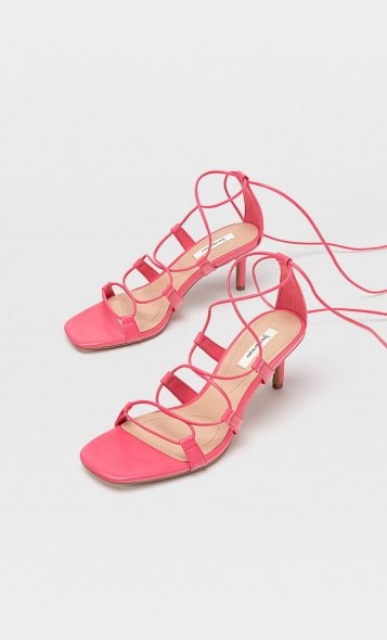 STRADIVARIUS Heeled sandals with tied straps fuchsia – strappy heels - flipped