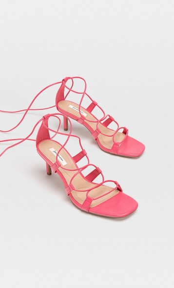 STRADIVARIUS Heeled sandals with tied straps fuchsia – strappy heels