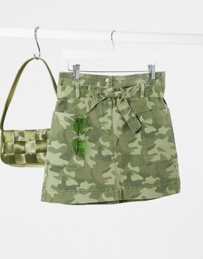 Hollister camo print cargo skirt in multi / camouflage mini - flipped