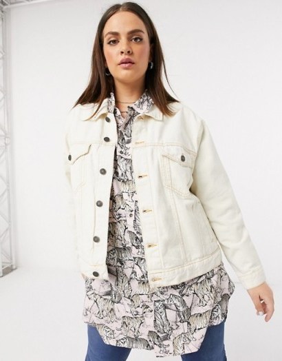 Noisy May Curve denim jacket with contrast stitch in ecru – neutral casuals - flipped