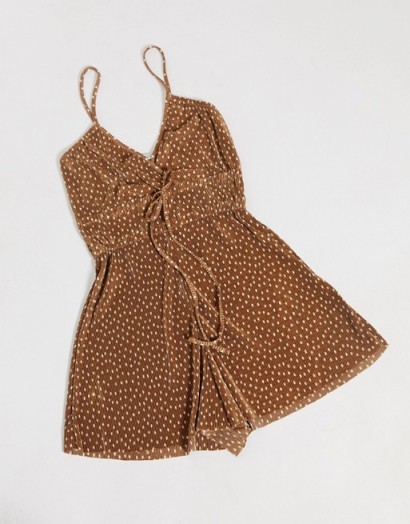 Pull&Bear playsuit in brown polka dot – strappy spot print playsuits