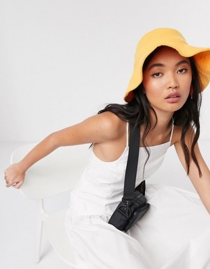 Weekday Bright towelling bucket hat in yellow – sun hats - flipped