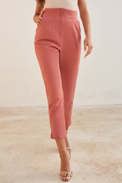 LAVISH ALICE button detail tapered trouser in dusty rose – cropped pants