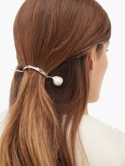 NADIA SHELBAYA 219 Elusive pearl & sterling-silver hair pin
