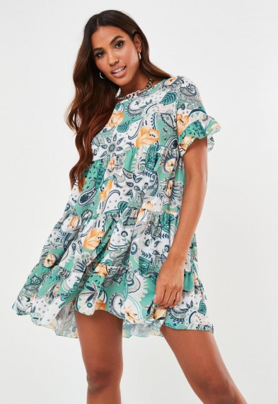 MISSGUIDED green paisley print tiered smock dress / loose fit ruffled dresses