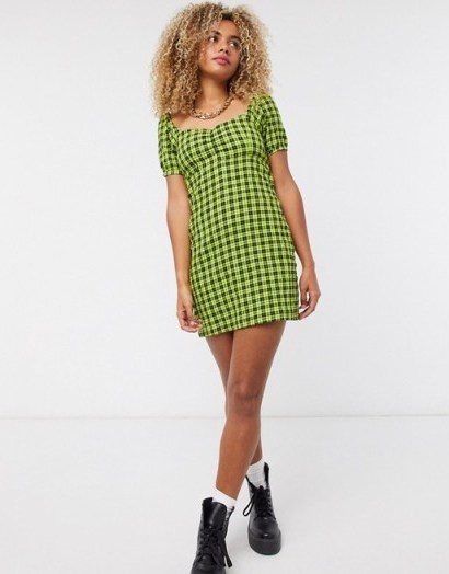 Noisy May skater dress with puff sleeves in green check / sweetheart necklines - flipped