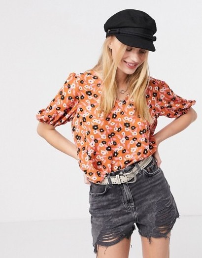 Only blouse with puff sleeves in orange floral - flipped