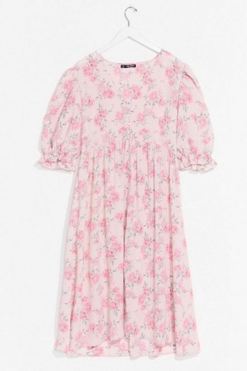 NASTY GAL Plus Sie Floral Puff Sleeve Midi Dress – feminine summer dresses - flipped