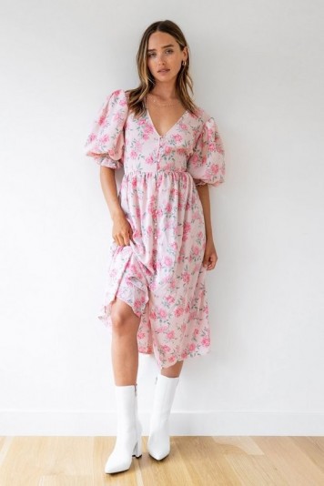 NASTY GAL Strike a Rose Floral Midi Dress / puff sleeve summer dresses