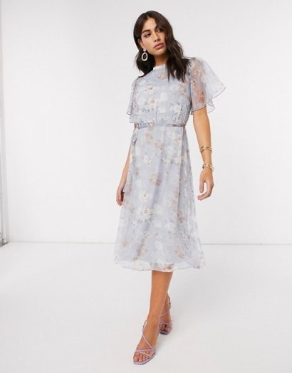 Vila chiffon midi dress with open back and flutter sleeves in soft blue floral / angel sleeve dresses - flipped