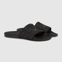 Olivia Munn black slides worn leaving the gym, 29 July 2020, GUCCI matelassé rubber slide | casual celebrity footwear