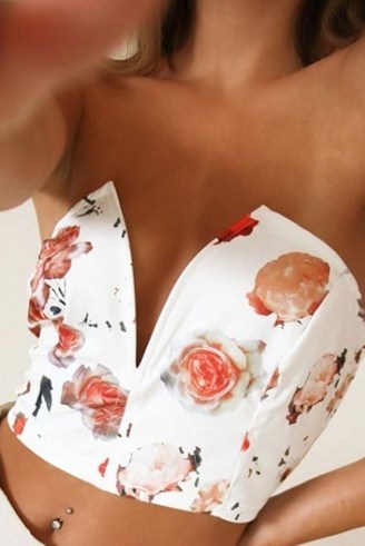 THE FASHION BIBLE CAISY WHITE FLORAL V FRONT BRALET TOP / deep plunge crop tops / bralets - flipped