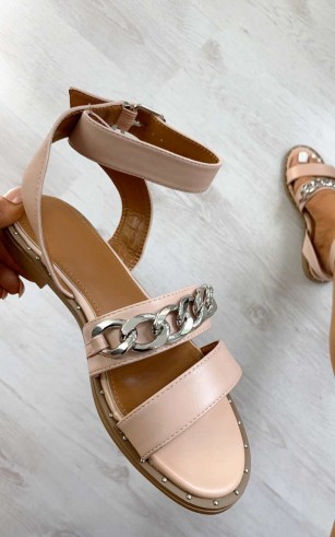 ikrush Nikki Chain Detail Sandals in Pink – summer ankle strap flats