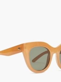 LE SPECS Air Heart oversized cat-eye sunglasses in caramel brown ~ vintage look eyewear