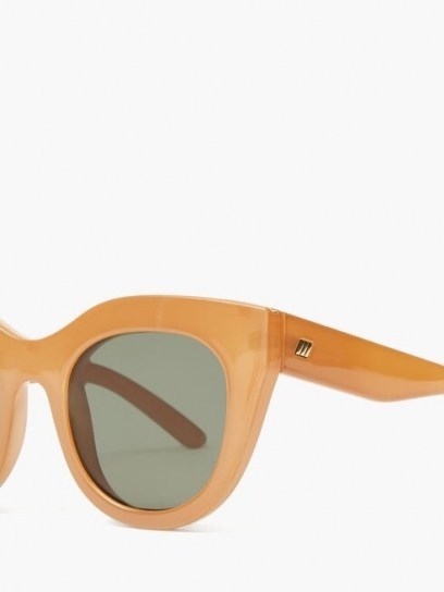 LE SPECS Air Heart oversized cat-eye sunglasses in caramel brown ~ vintage look eyewear - flipped