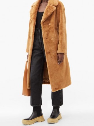 STAND STUDIO Faustine faux-fur coat in beige ~ light brown winter coats - flipped