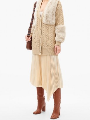 STELLA MCCARTNEY Faux-fur panel cable-knit wool cardigan in camel / paneled cardigans