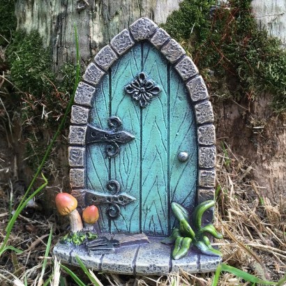 Shoemaker Mini Fairy Garden Door by Brambly Cottage – made your garden a fairy heaven