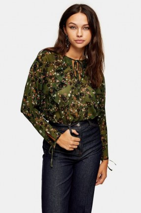 TOPSHOP Green Ruffle Floral Print Blouse - flipped