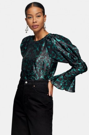 TOPSHOP Green Taffeta Sleeve Drama Blouse – volume sleeved blouses