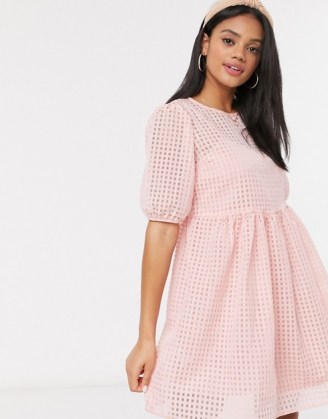 New Look smock dress with slip in pink gingham / dresses with volume / smocked / checked - flipped