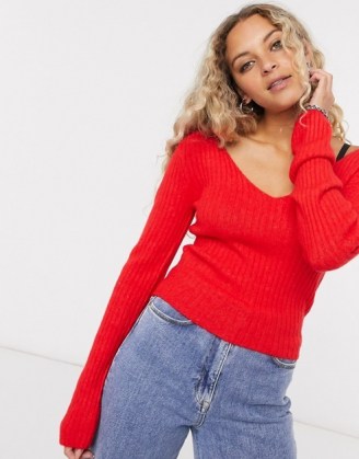 Weekday Paolina v-neck knitted top in red | bright jumpers - flipped