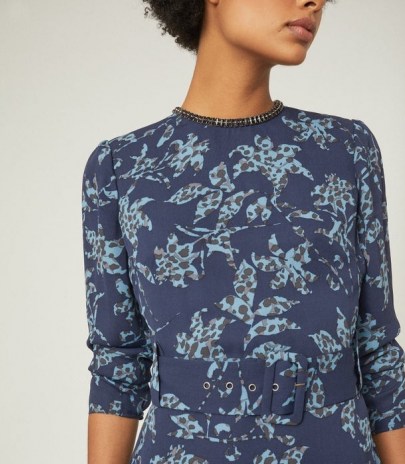 REISS MELODY PRINTED DRESS WITH EMBELLISHMENT DETAIL BLUE / necklace effect necklines / floral dresses - flipped
