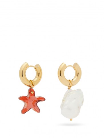 TIMELESS PEARLY Mismatched pearl & 24kt gold-plated hoop earrings / starfish and pearls / ocean inspired jewellery - flipped