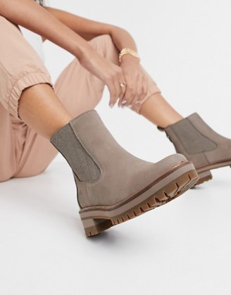 Timberland Courmayeur Valley heeled chelsea boots in taupe