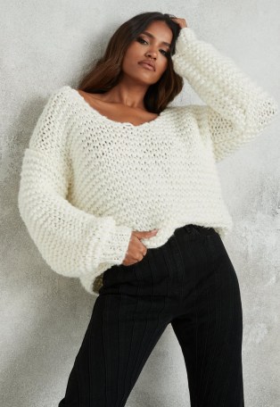 MISSGUIDED white hand knit v neck oversized jumper – essential knitwear - flipped