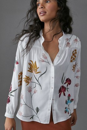 ANTHROPOLOGIE Daisy Embroidered Shirt / white floral shirts