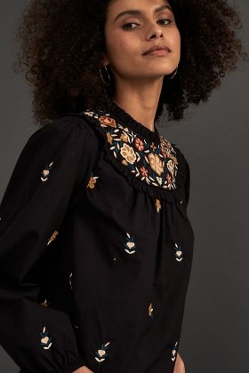 ANTHROPOLOGIE Elizabeth Cotton Embroidered Blouse / floral embroidery / frill neck blouses
