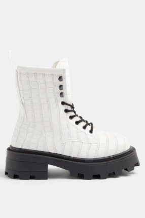 Topshop BAE White Croc Square Toe Chunky Lace Up Boots – crocodile effect combat boot